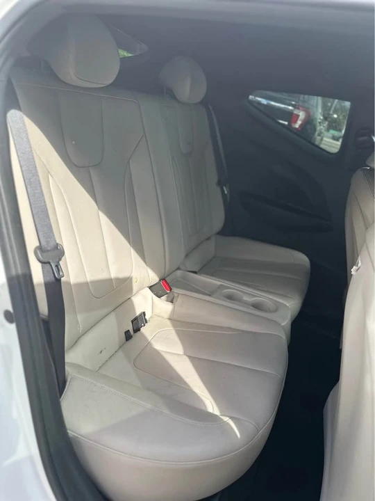 2018 Hyundai Veloster - Image 17 of 20