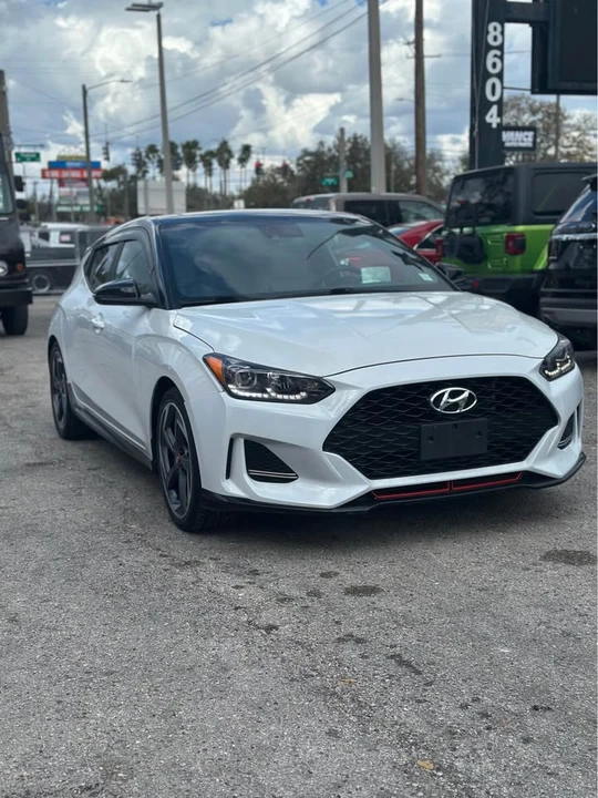 2018 Hyundai Veloster - Image 3 of 20