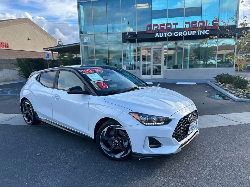 2019 Hyundai Veloster - Image 4 of 10