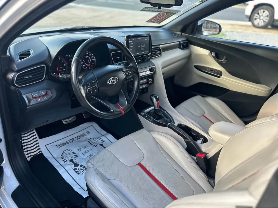 2019 Hyundai Veloster - Image 7 of 10