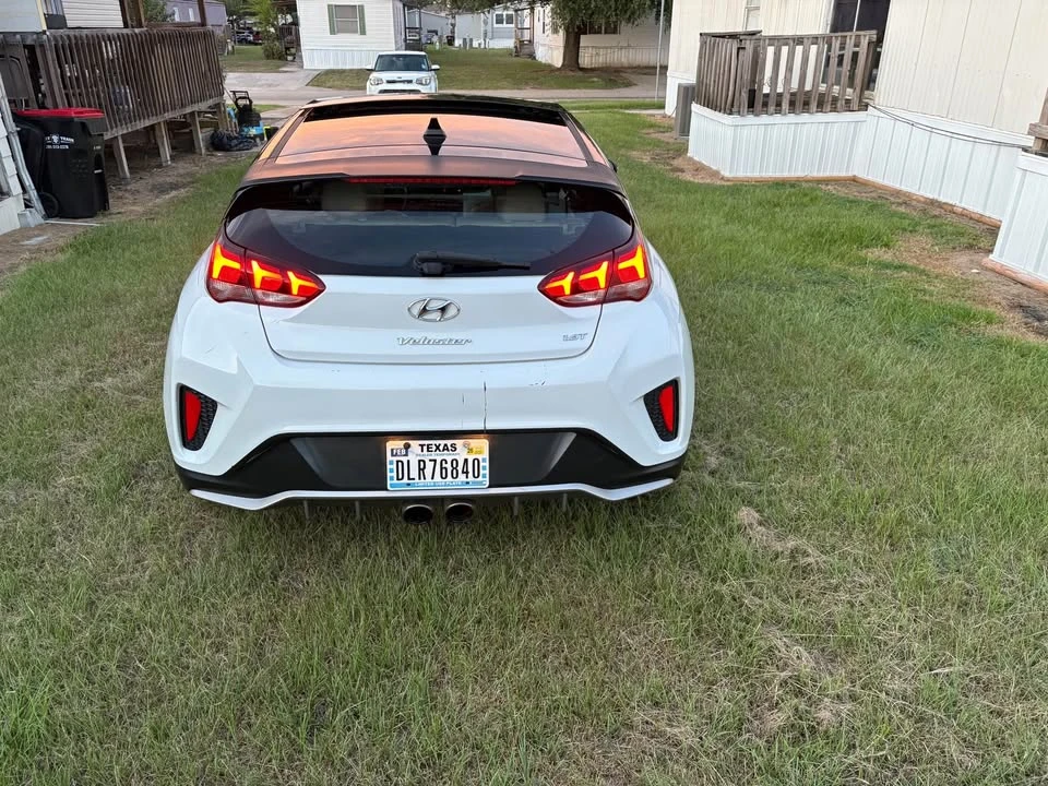2019 Hyundai Veloster - Image 4 of 15