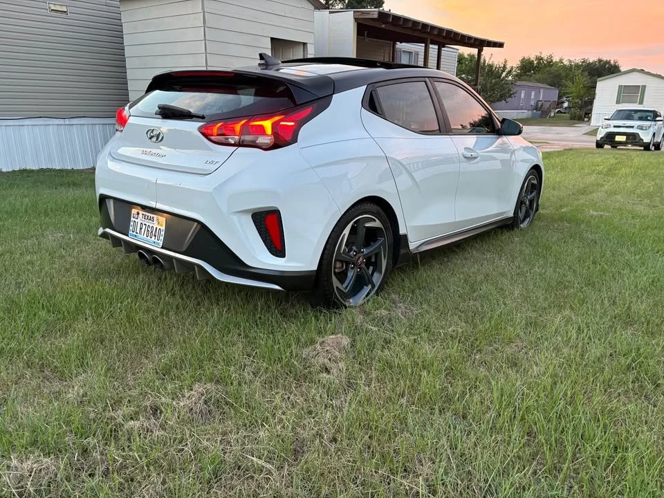 2019 Hyundai Veloster - Image 3 of 15