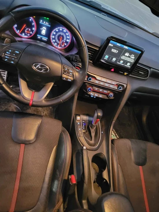 2019 Hyundai Veloster - Image 6 of 15