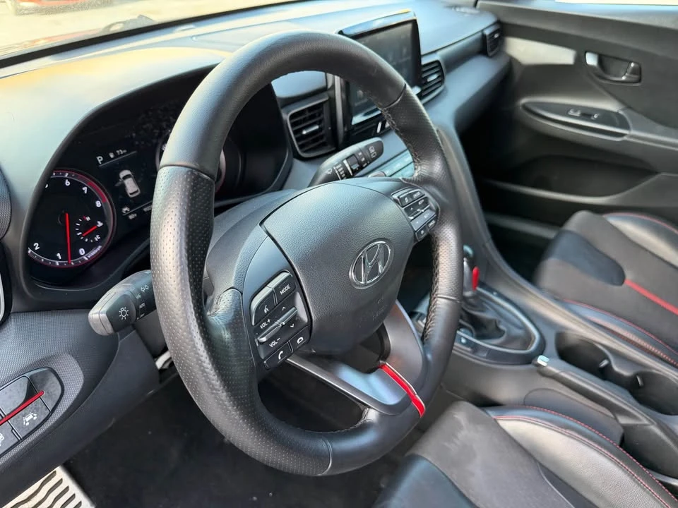2019 Hyundai Veloster - Image 10 of 20
