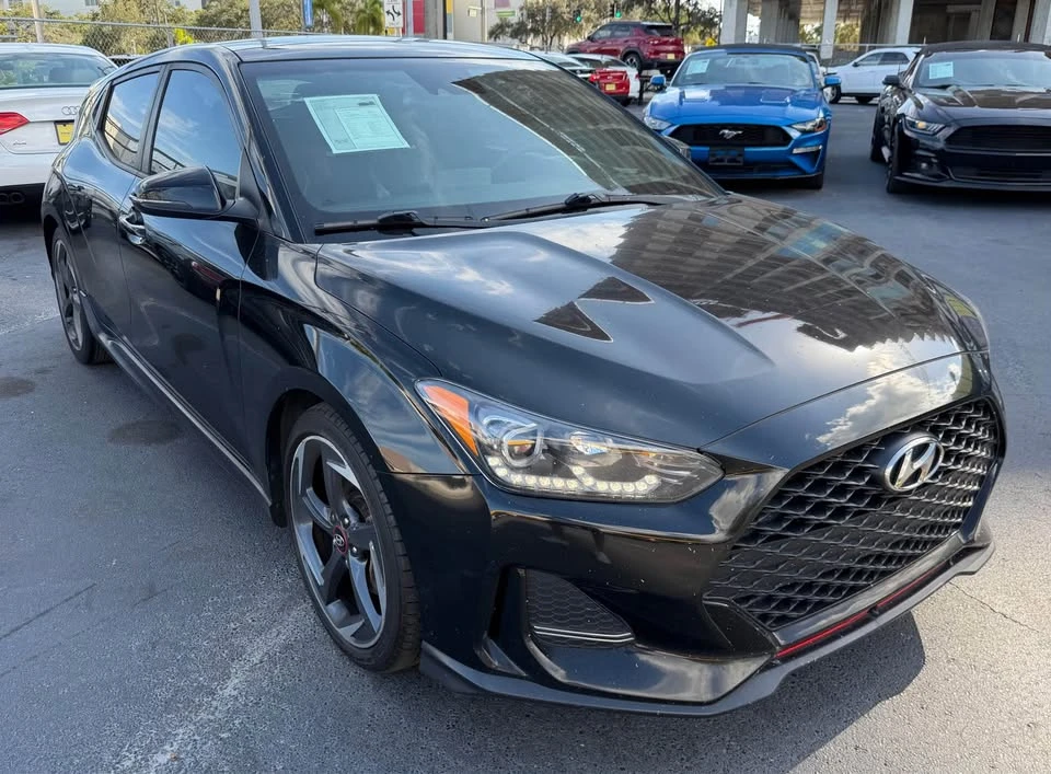 2019 Hyundai Veloster - Image 2 of 20