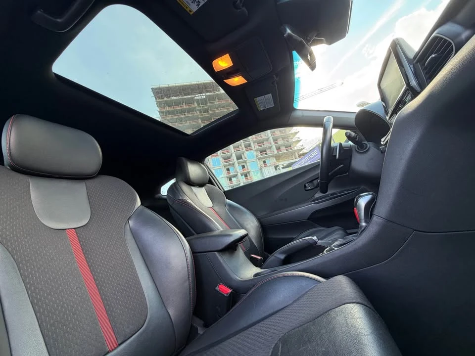 2019 Hyundai Veloster - Image 14 of 20