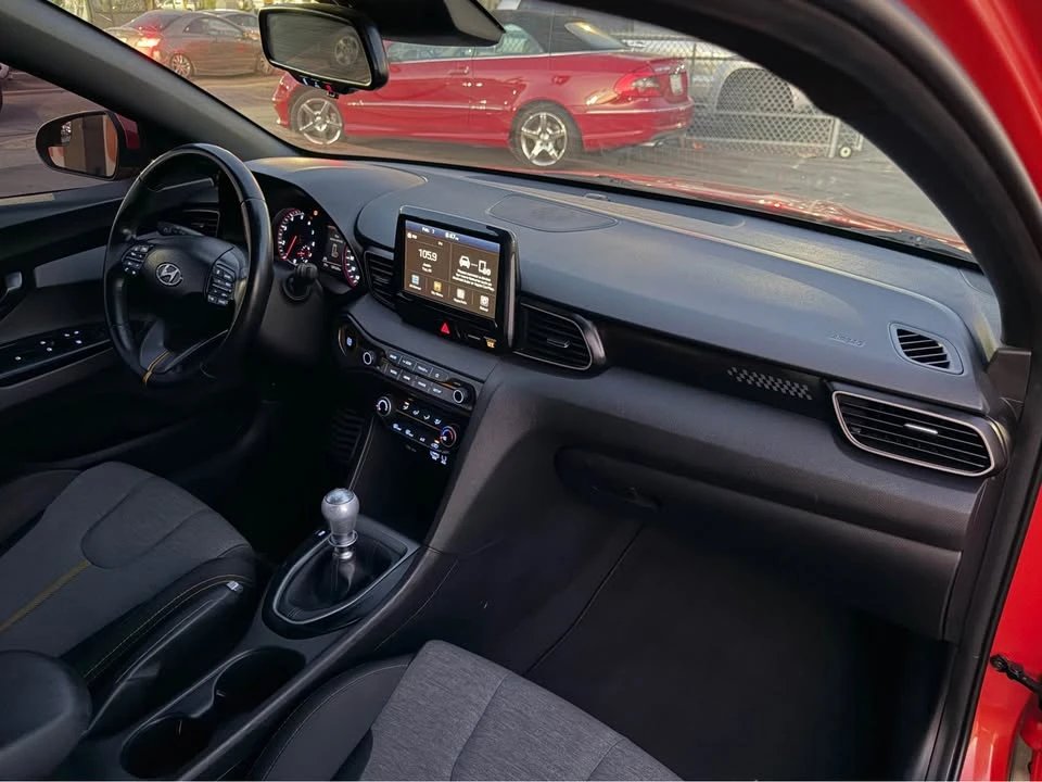 2019 Hyundai Veloster - Image 16 of 20