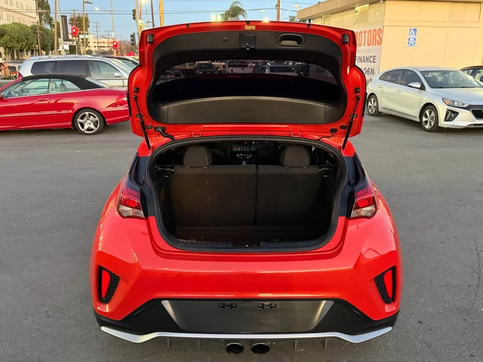 2019 Hyundai Veloster - Image 14 of 20