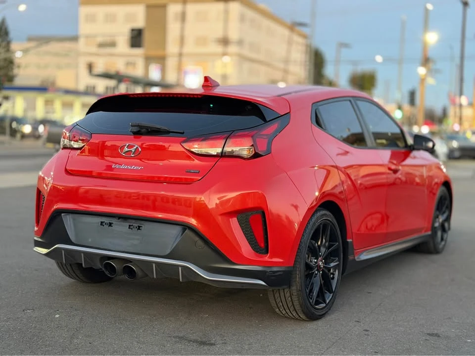 2019 Hyundai Veloster - Image 8 of 20