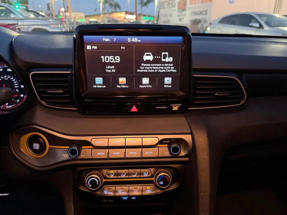 2019 Hyundai Veloster - Image 17 of 20