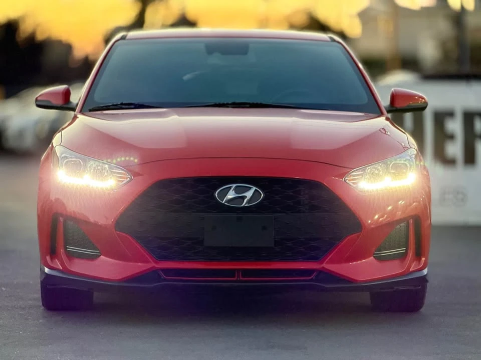 2019 Hyundai Veloster - Image 2 of 20