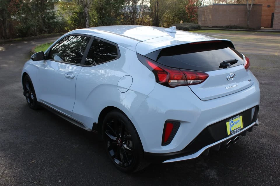 2019 Hyundai Veloster - Image 3 of 17