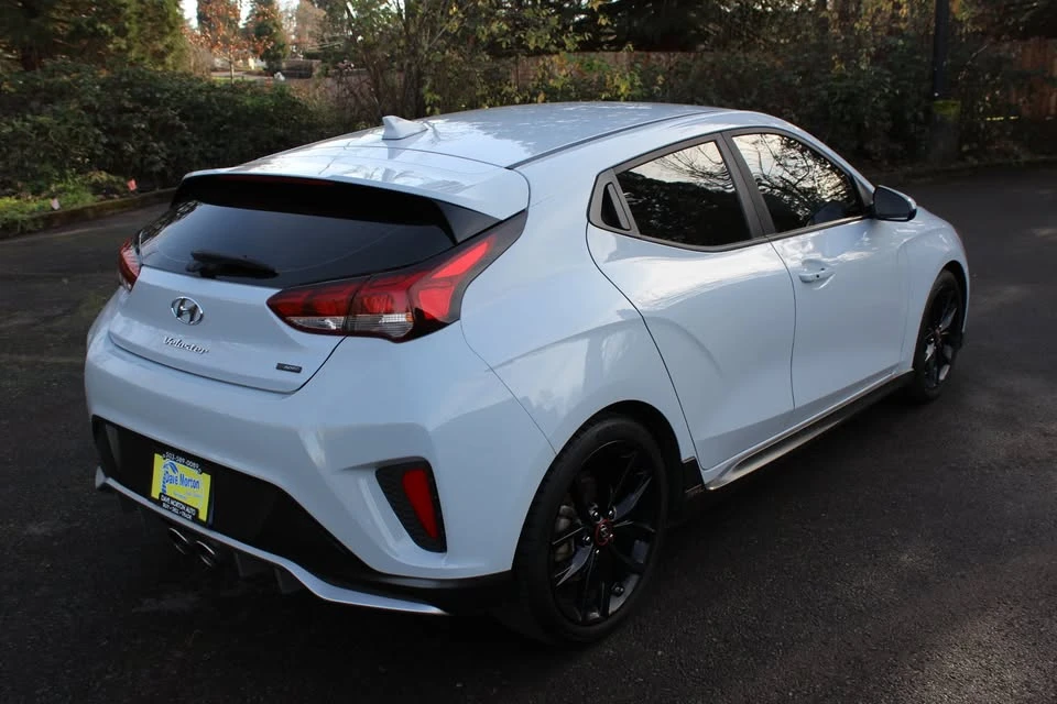 2019 Hyundai Veloster - Image 4 of 17