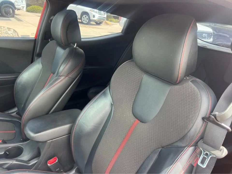 2019 Hyundai Veloster - Image 13 of 16