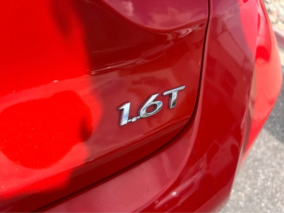 2019 Hyundai Veloster - Image 16 of 16