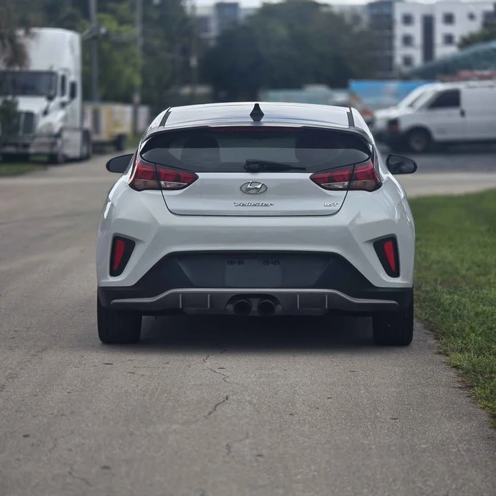 2019 Hyundai Veloster - Image 5 of 13