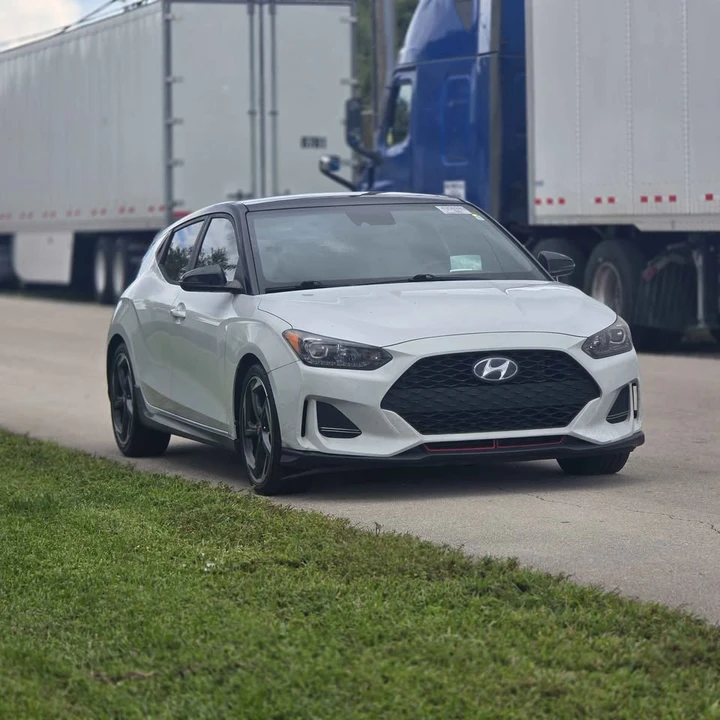 2019 Hyundai Veloster - Image 3 of 13