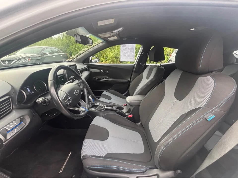 2019 Hyundai Veloster - Image 9 of 10