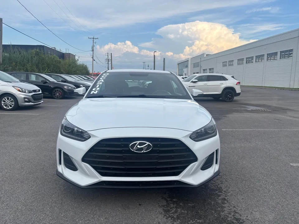 2019 Hyundai Veloster - Image 2 of 10