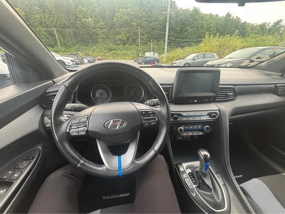 2019 Hyundai Veloster - Image 10 of 10