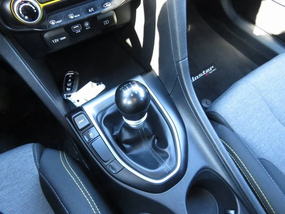 2019 Hyundai Veloster - Image 19 of 19