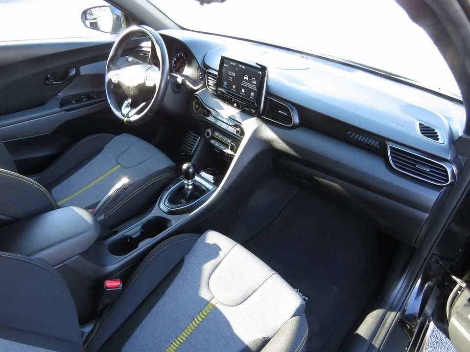 2019 Hyundai Veloster - Image 13 of 19