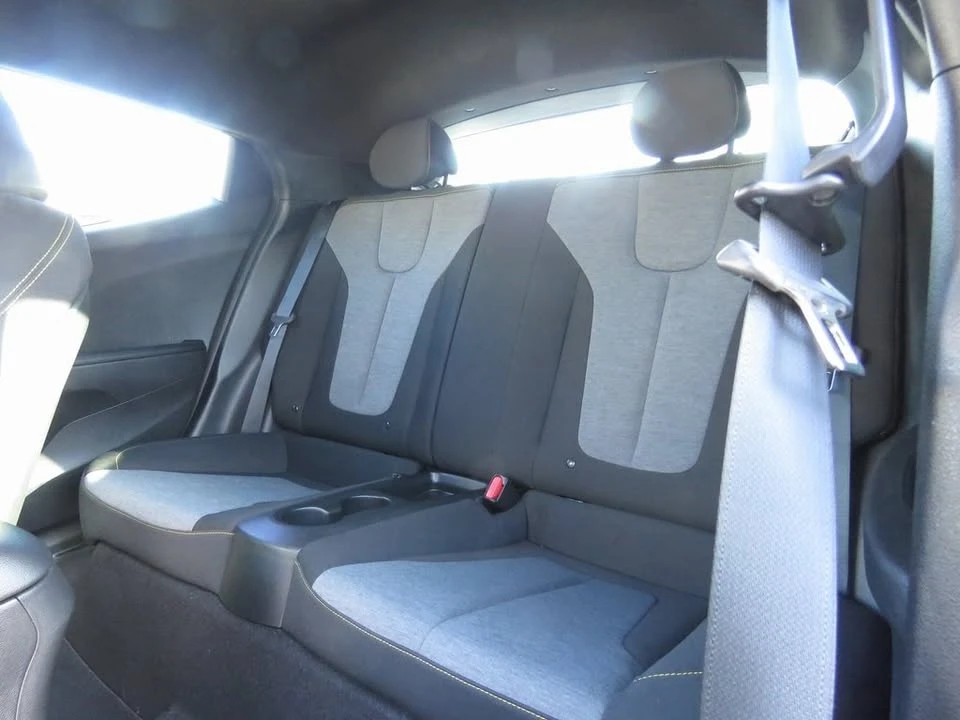 2019 Hyundai Veloster - Image 11 of 19