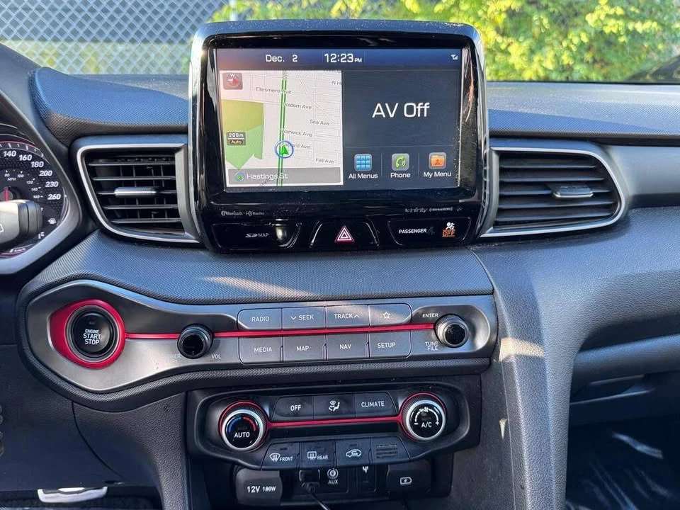 2019 Hyundai Veloster - Image 15 of 17