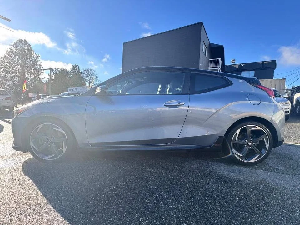 2019 Hyundai Veloster - Image 2 of 17