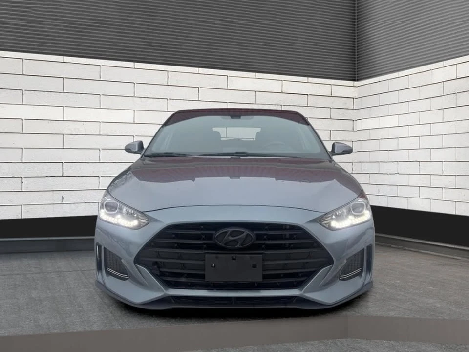 2019 Hyundai Veloster - Image 2 of 18