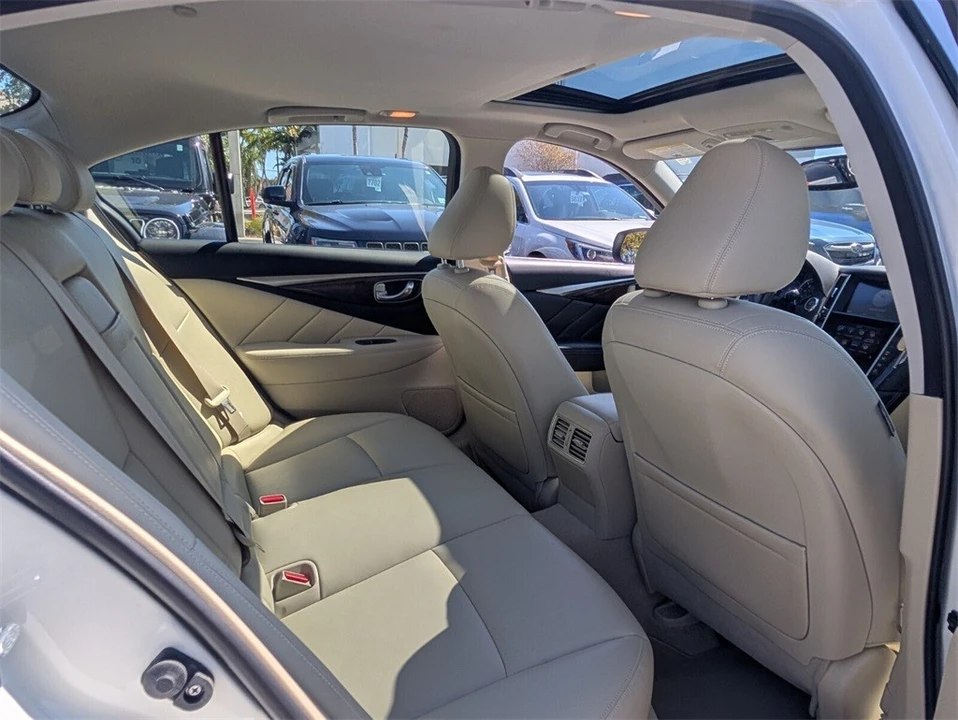 2019 Infiniti Q50 - Image 17 of 21