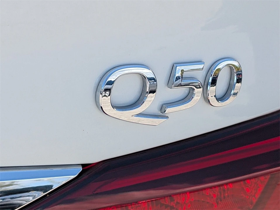 2019 Infiniti Q50 - Image 16 of 21