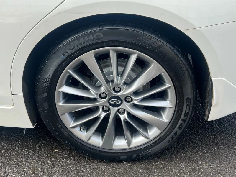 2019 Infiniti Q50 - Image 10 of 12