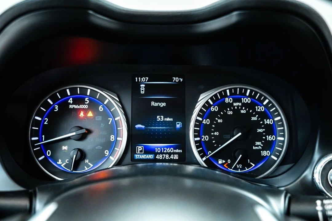 2019 Infiniti Q60 - Image 28 of 31