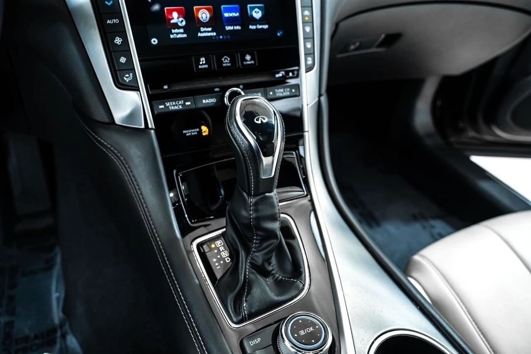 2019 Infiniti Q60 - Image 24 of 31