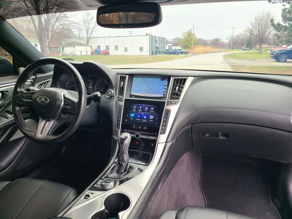 2019 Infiniti Q60 - Image 16 of 26