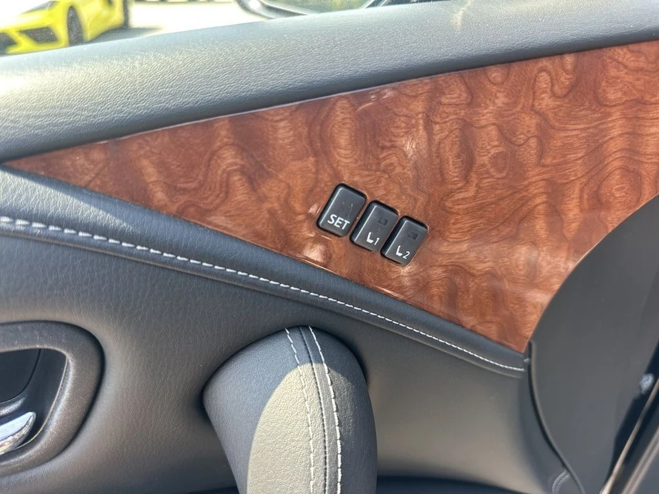 2019 Infiniti QX80 - Image 11 of 21