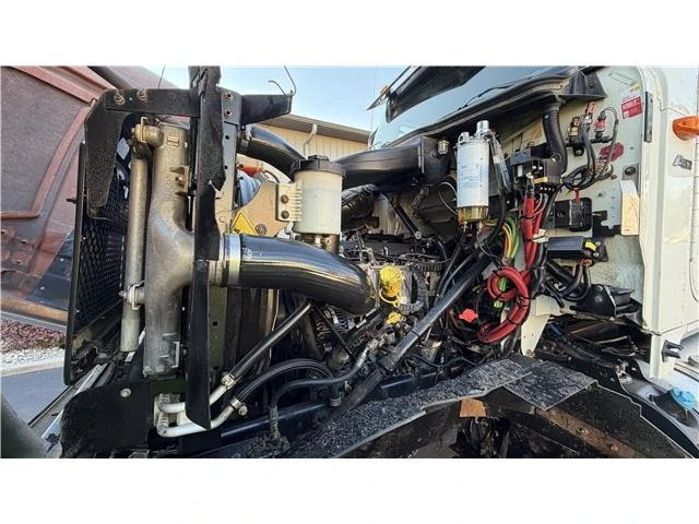 2019 International HX - Image 21 of 21