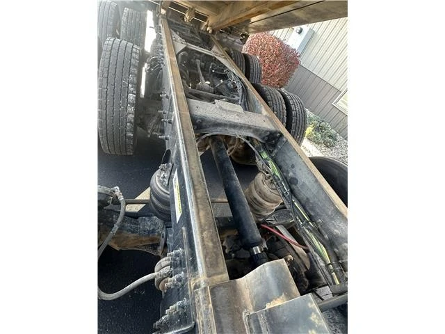2019 International HX - Image 6 of 21