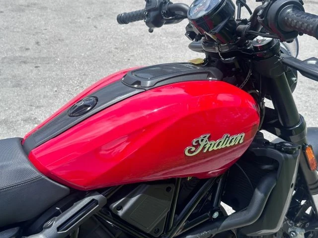 2019 Indian - Image 11 of 12