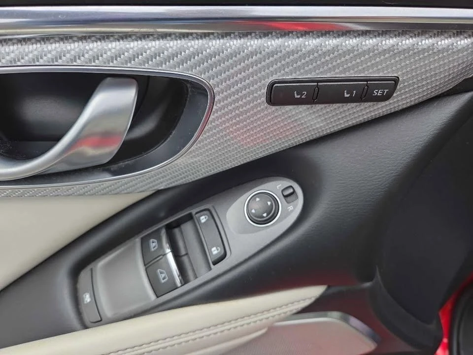 2019 Infiniti Q60 - Image 13 of 20