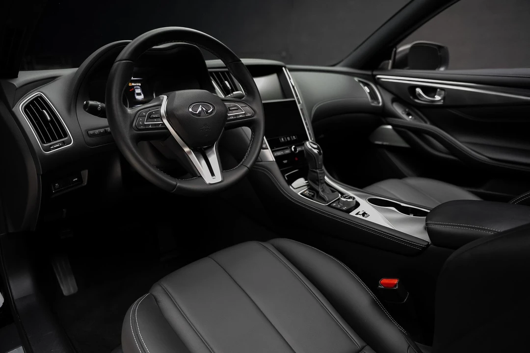 2019 Infiniti Q60 - Image 2 of 31