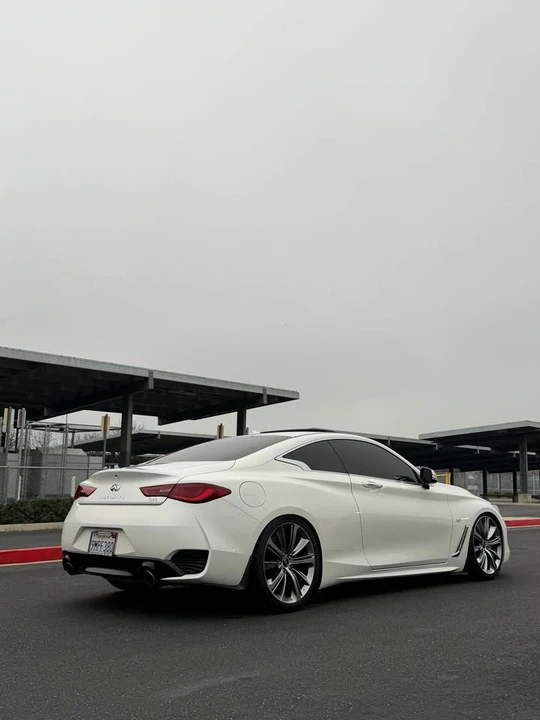 2019 Infiniti Q60 - Image 3 of 10