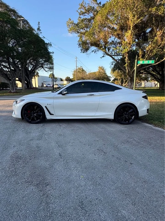 2019 Infiniti Q60 - Image 2 of 13