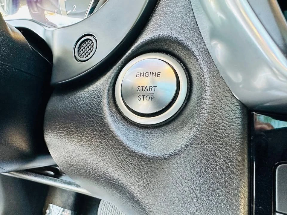 2019 Infiniti QX30 - Image 18 of 20