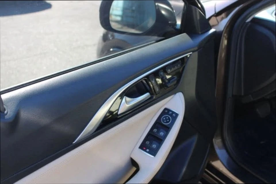 2019 Infiniti QX30 - Image 11 of 17