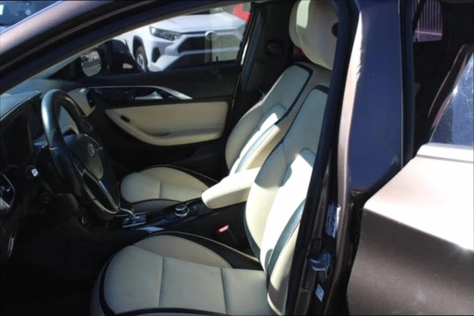 2019 Infiniti QX30 - Image 12 of 17
