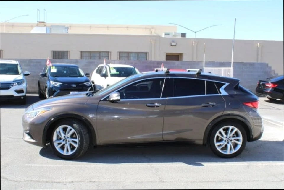2019 Infiniti QX30 - Image 3 of 17
