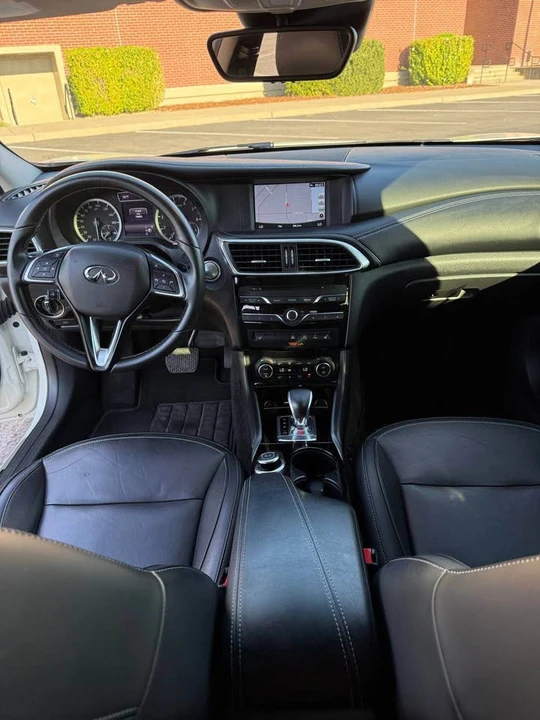 2019 Infiniti QX30 - Image 15 of 17
