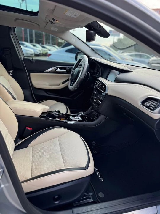 2019 Infiniti QX30 - Image 15 of 17